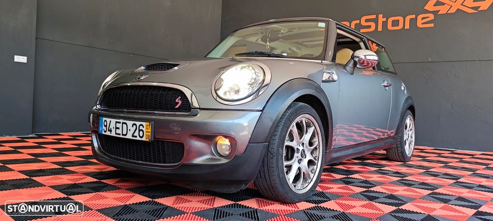 MINI 3 Portas Cooper S - 17