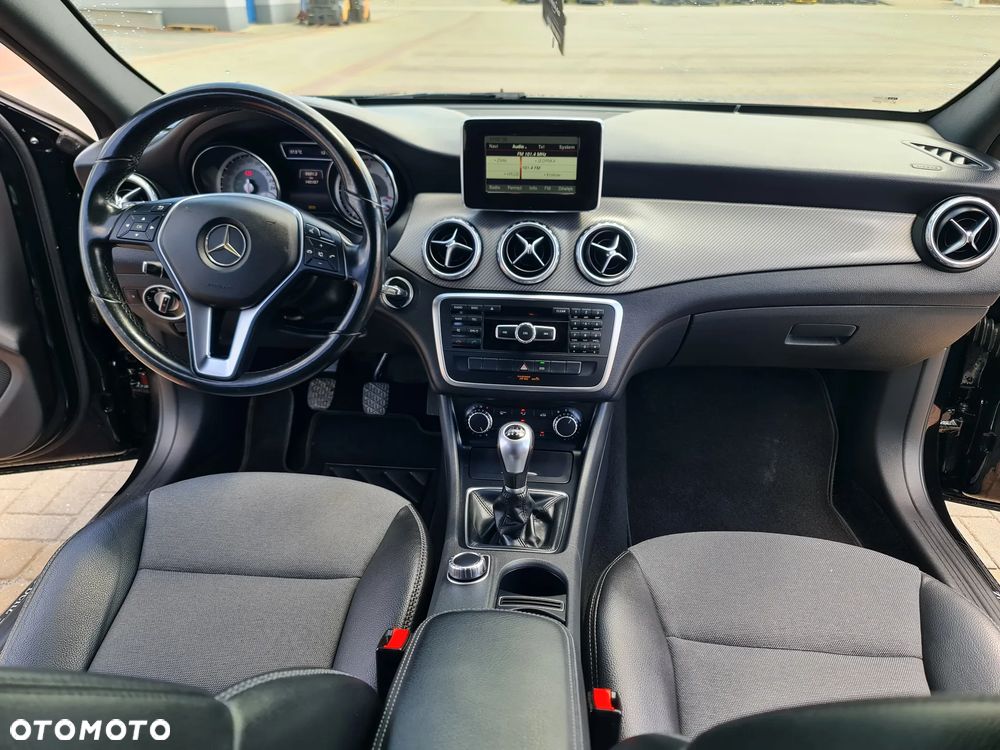 Mercedes-Benz GLA - 19