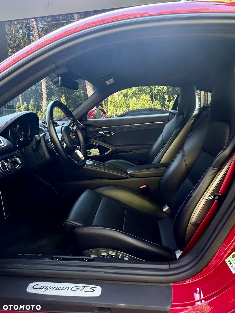 Porsche 718 Cayman - 8