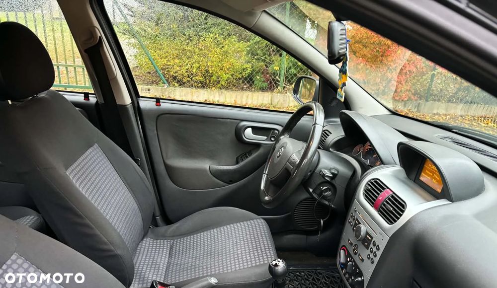 Opel Corsa - 24