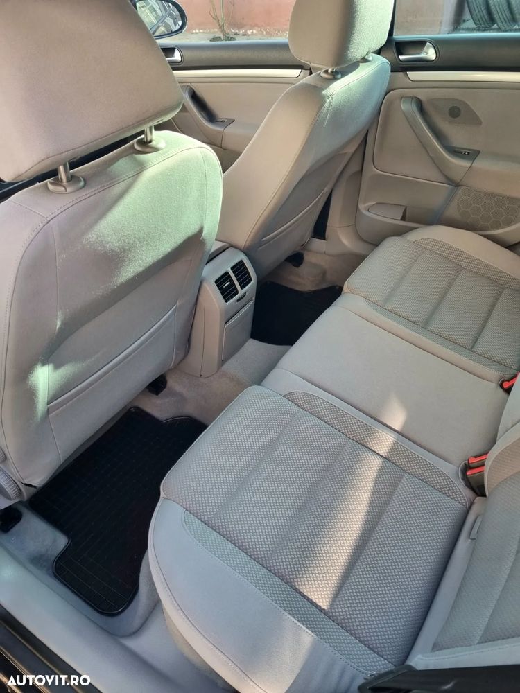 Volkswagen Golf 1.9 TDI DPF Comfortline - 17