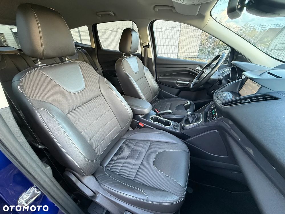 Ford Kuga 1.5 EcoBoost 2x4 Titanium - 15