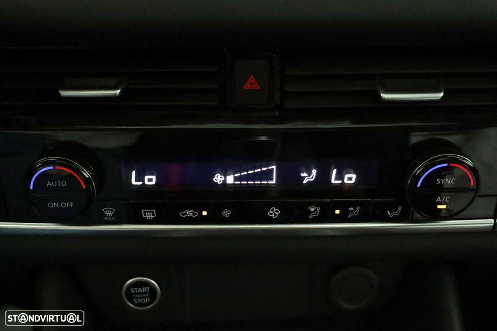 Nissan Qashqai 1.3 DIG-T N-Connecta - 13