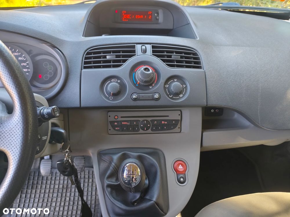 Renault Kangoo 1.6 16V Helios - 22