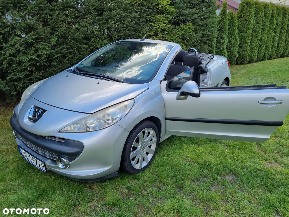 Peugeot 207 - 1