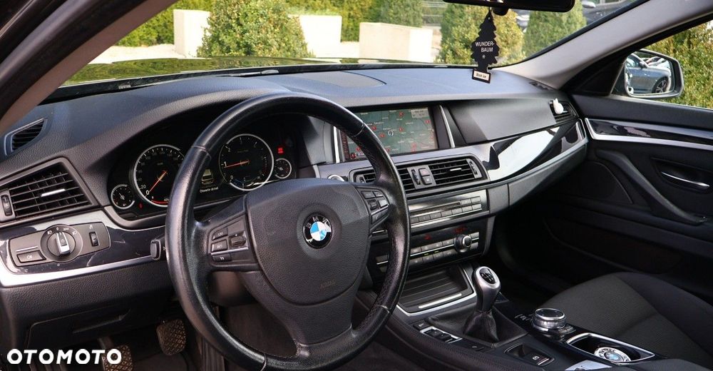 BMW Seria 5 - 12