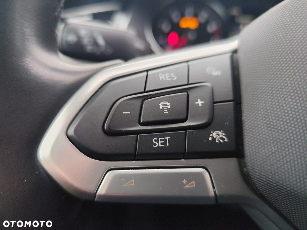 Volkswagen Passat Variant - 21