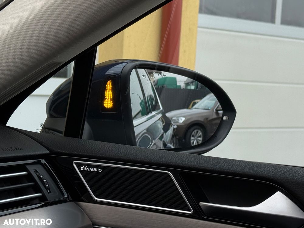 Volkswagen Passat 2.0 TDI DSG 4Motion Highline - 25