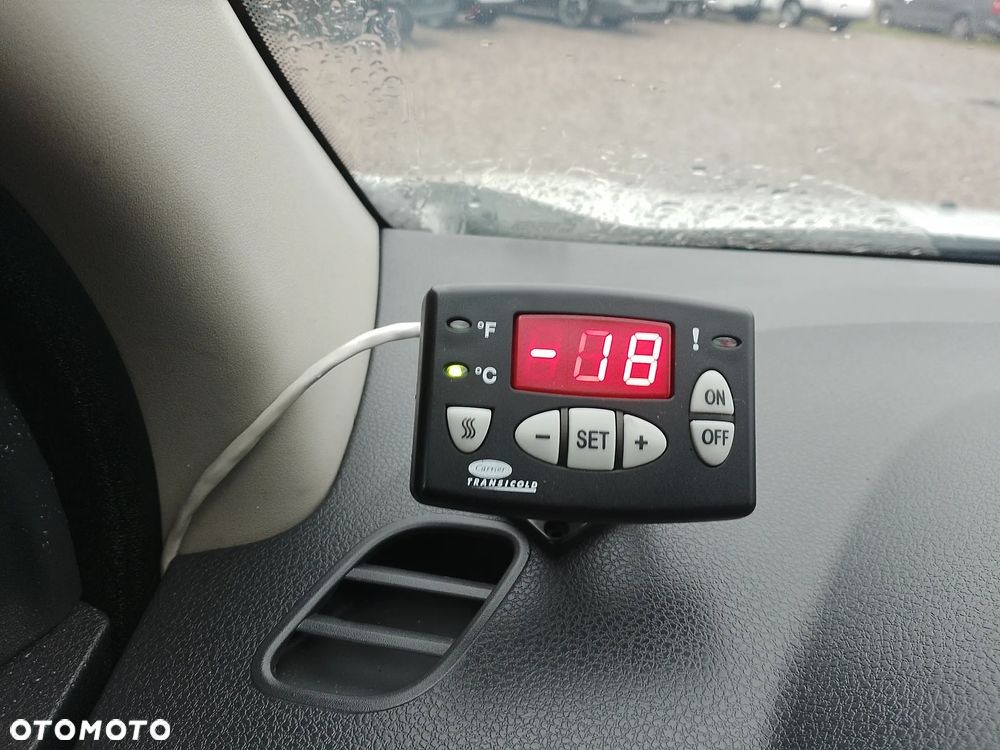 Dacia Dokker L2 Maxi Nowa Izoterma Chłodnia Mroźnia Grzanie drzwi boczne Carrier 220V Salon PL - 30