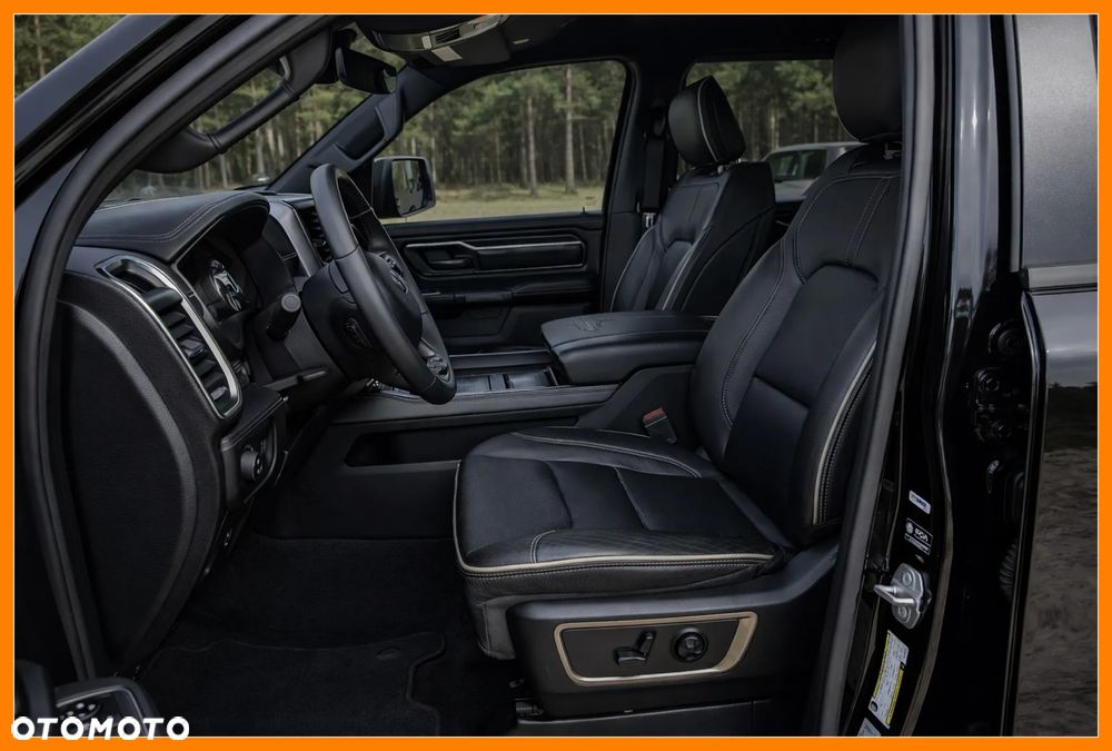 RAM 1500 Crew Cab Shortbed Limited - 11