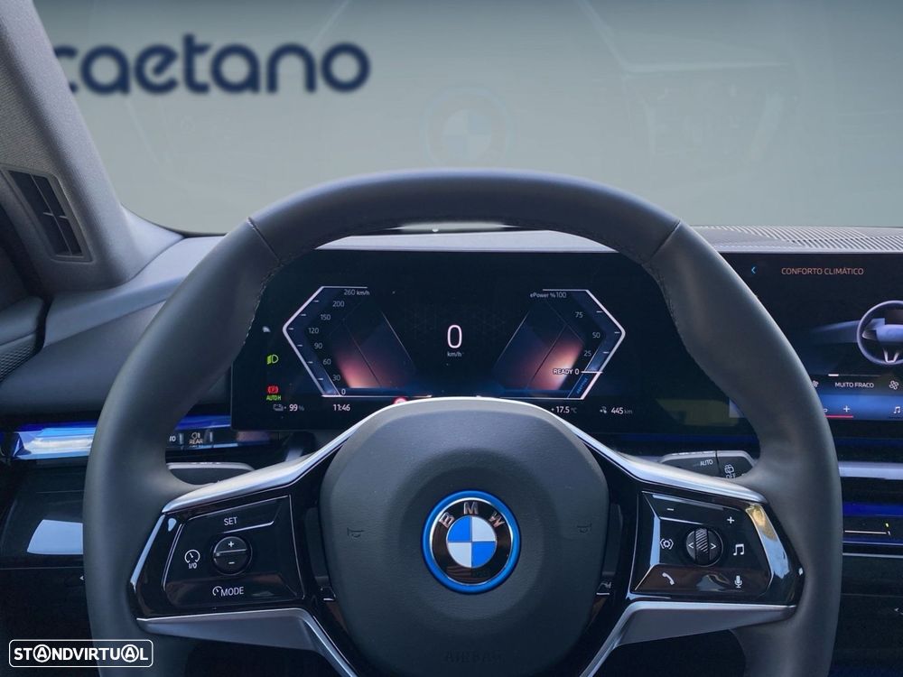 BMW i5 Touring eDrive40 - 6
