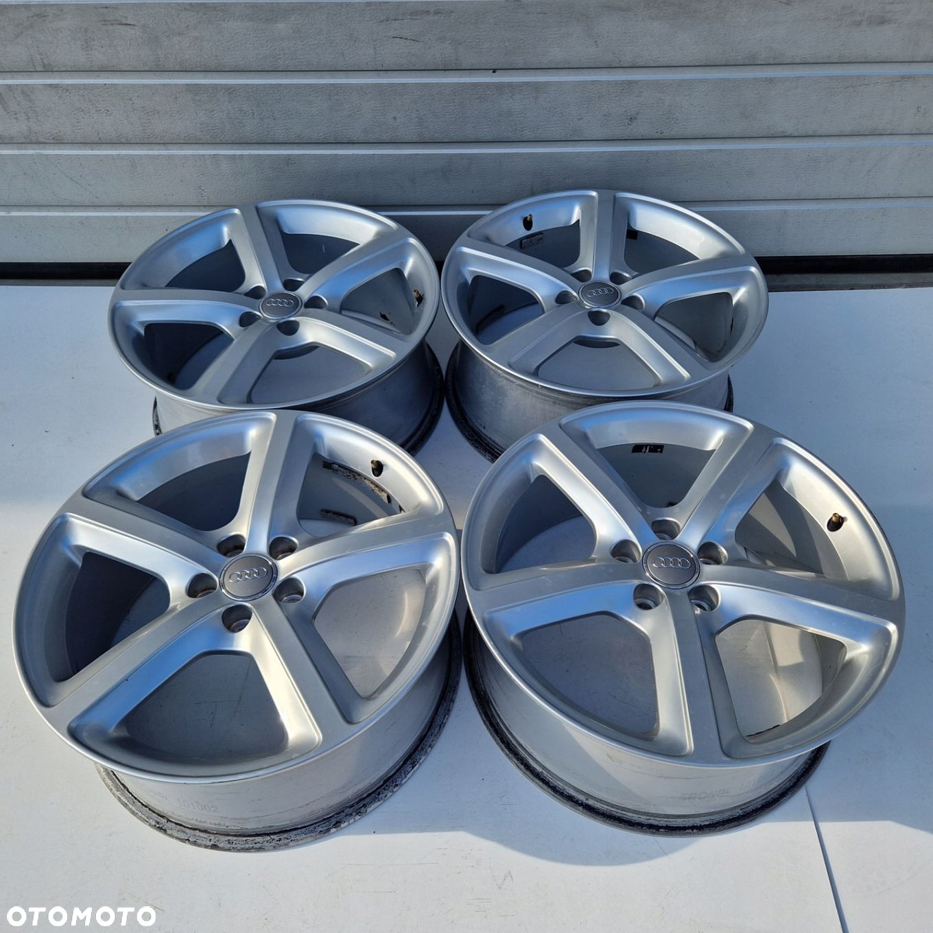 AUDI Q5 A5 S5 A4 B8 B9 A6 C6 C7 5x112 19 IS39 - 2
