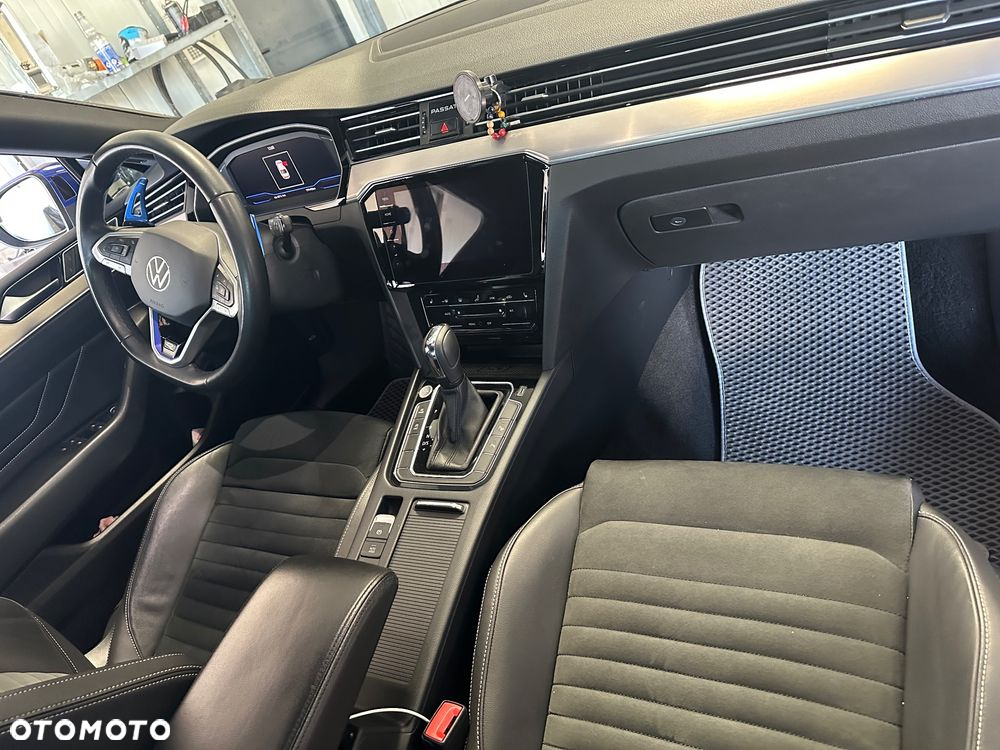 Volkswagen Passat - 3