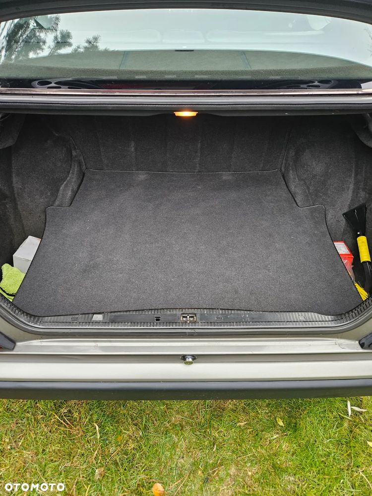 Mercedes-Benz W124 (1984-1993) - 15