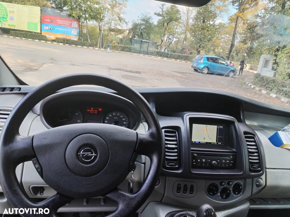 Opel Vivaro - 6