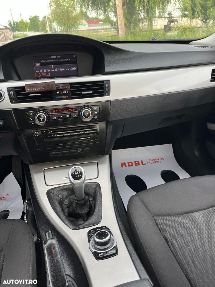 BMW Seria 3 318d - 2