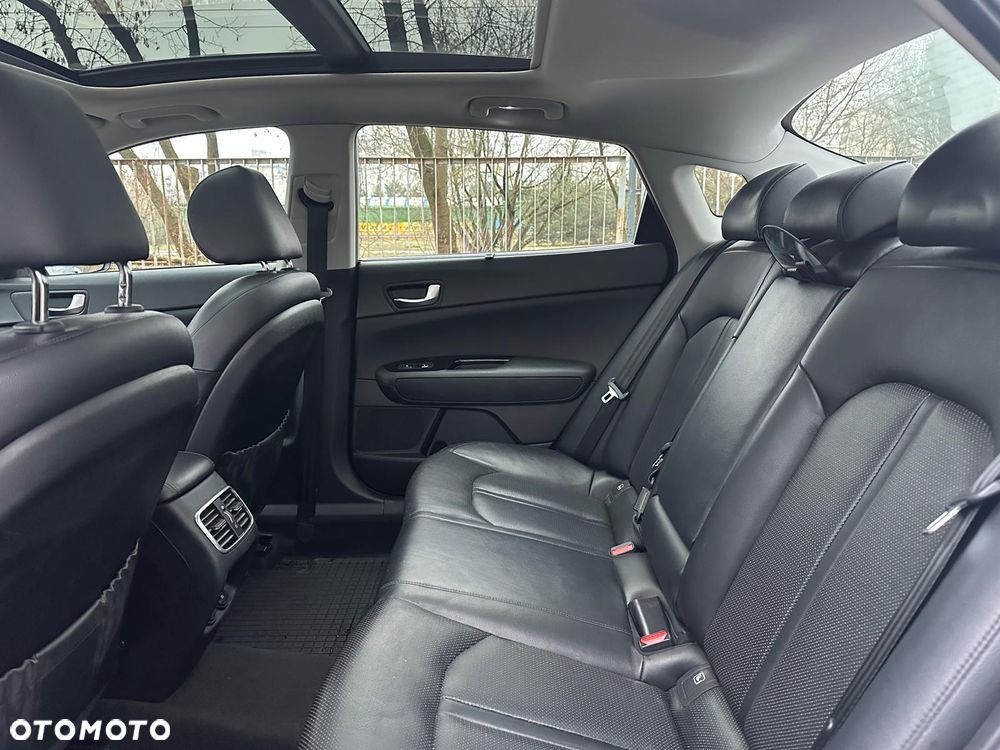 Kia Optima 1.7 CRDI XL DCT - 6