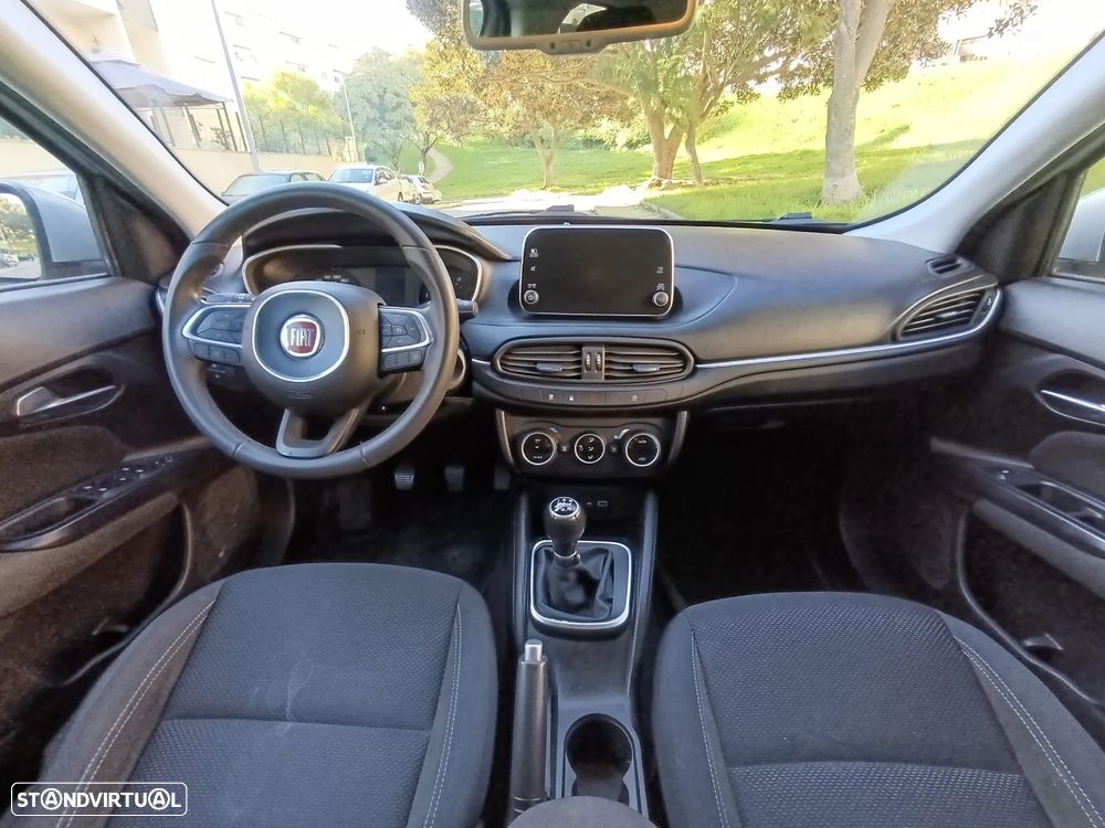 Fiat Tipo 1.3 M-Jet Lounge Tech - 26