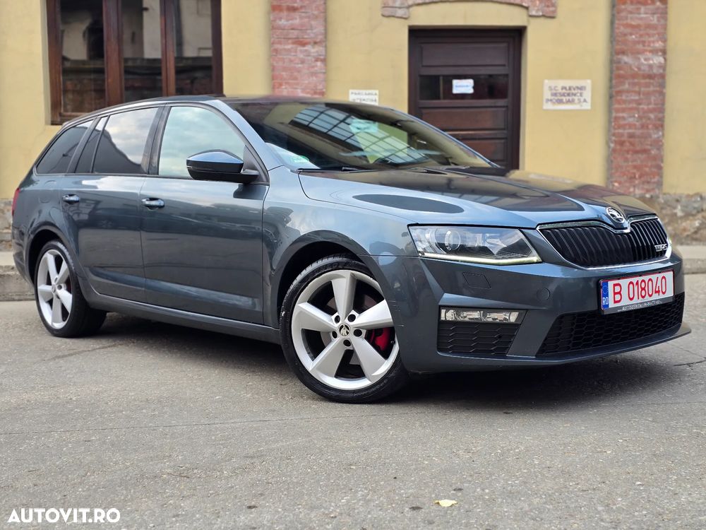 Skoda Octavia 2.0 TDI DSG RS - 2