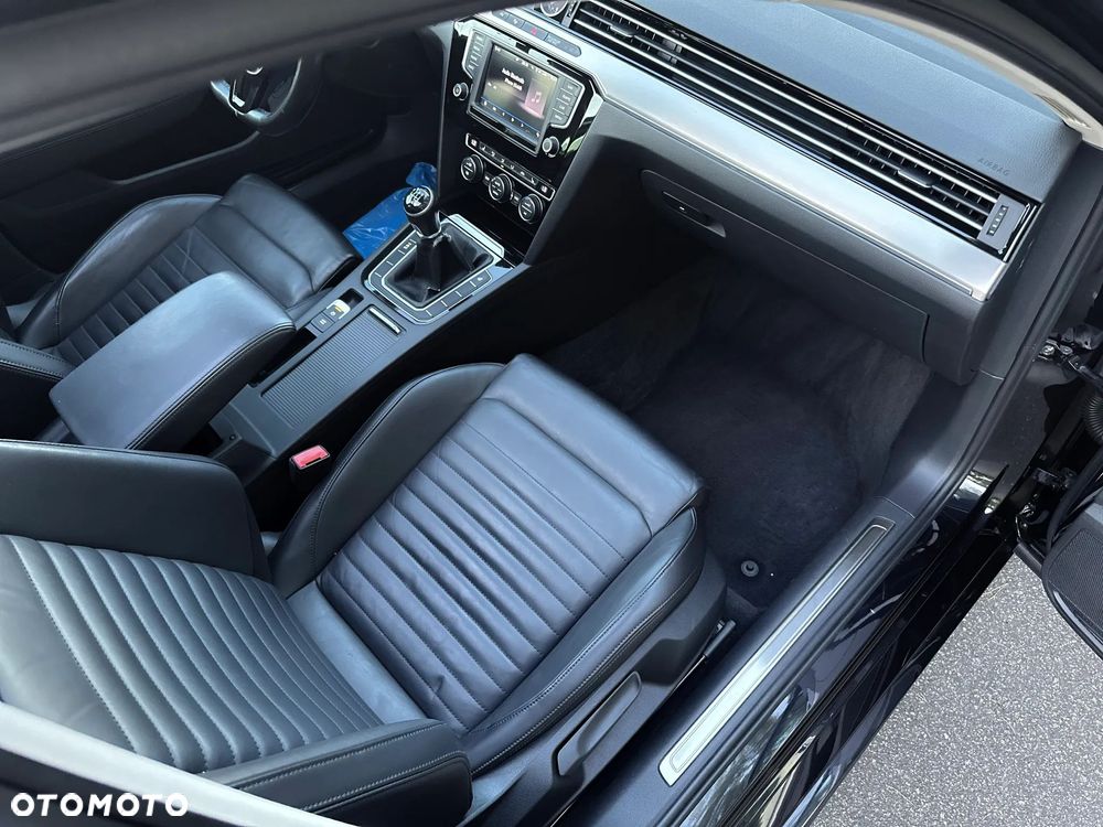 Volkswagen Passat 1.6 TDI (BlueMotion Technology) Comfortline - 27