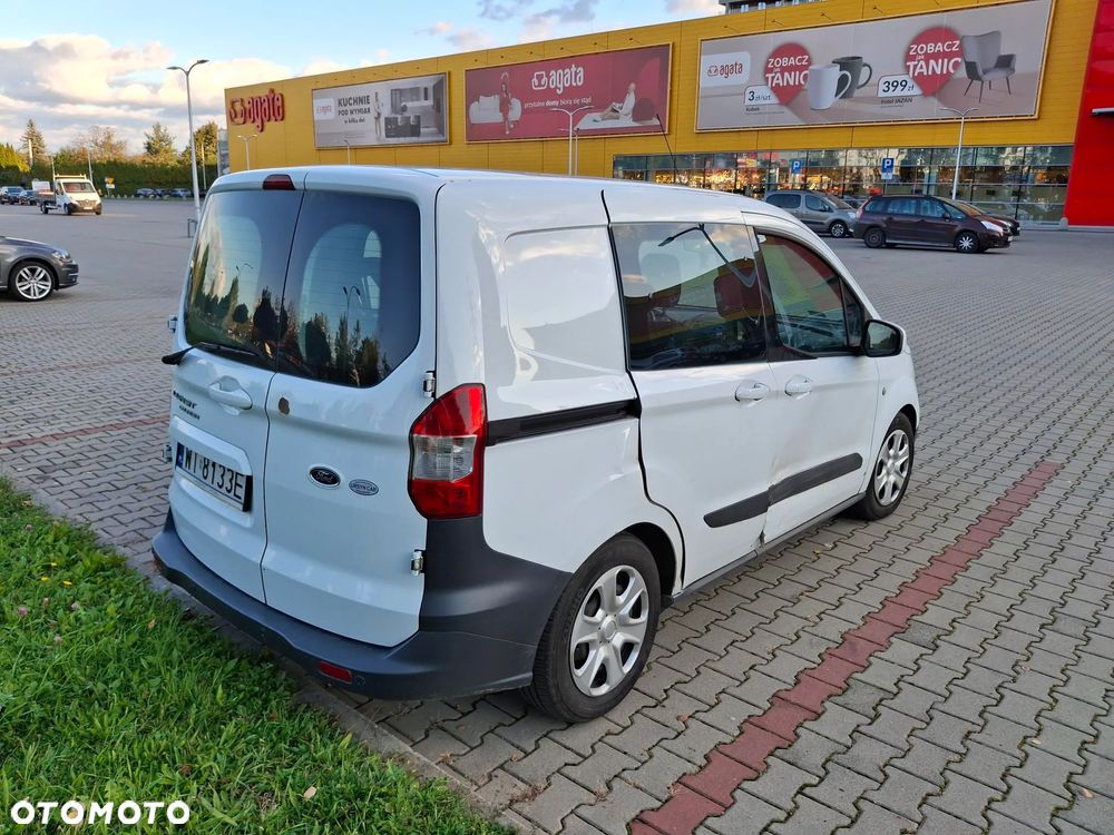Ford Transit Courier - 8