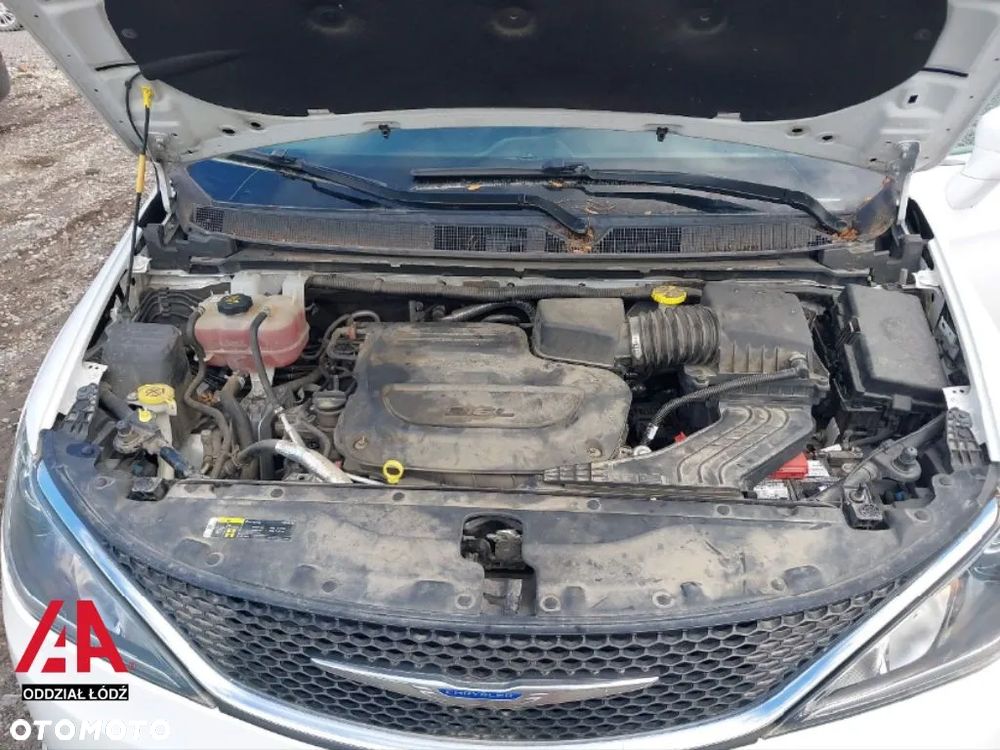 Chrysler Pacifica - 13