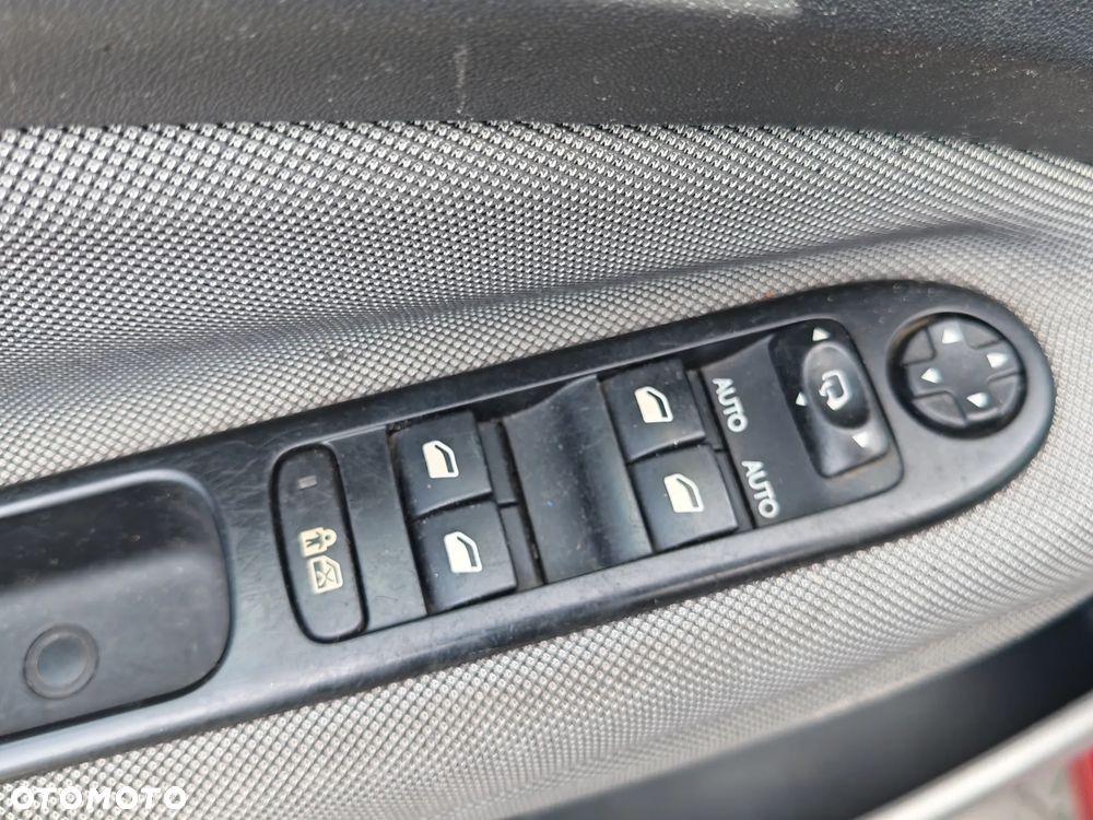Citroën C3 Picasso 1.6 HDi Exclusive - 15