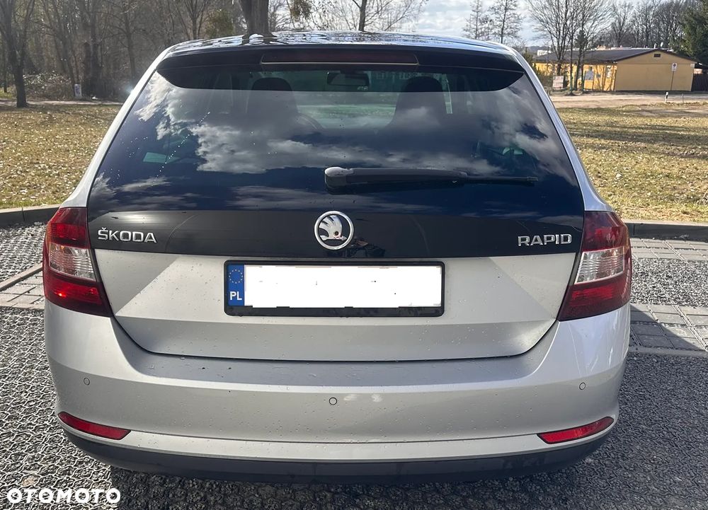 Skoda RAPID Spb 1.2 TSI Ambition - 4