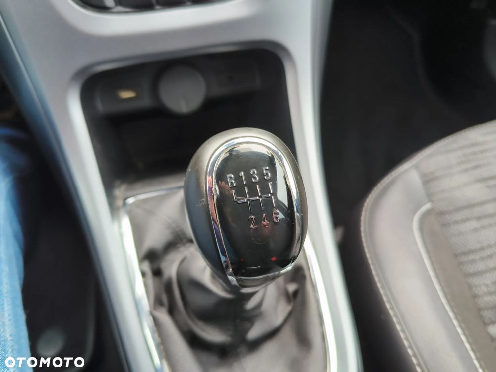 Opel Astra 1.4 T Cosmo S&S - 10