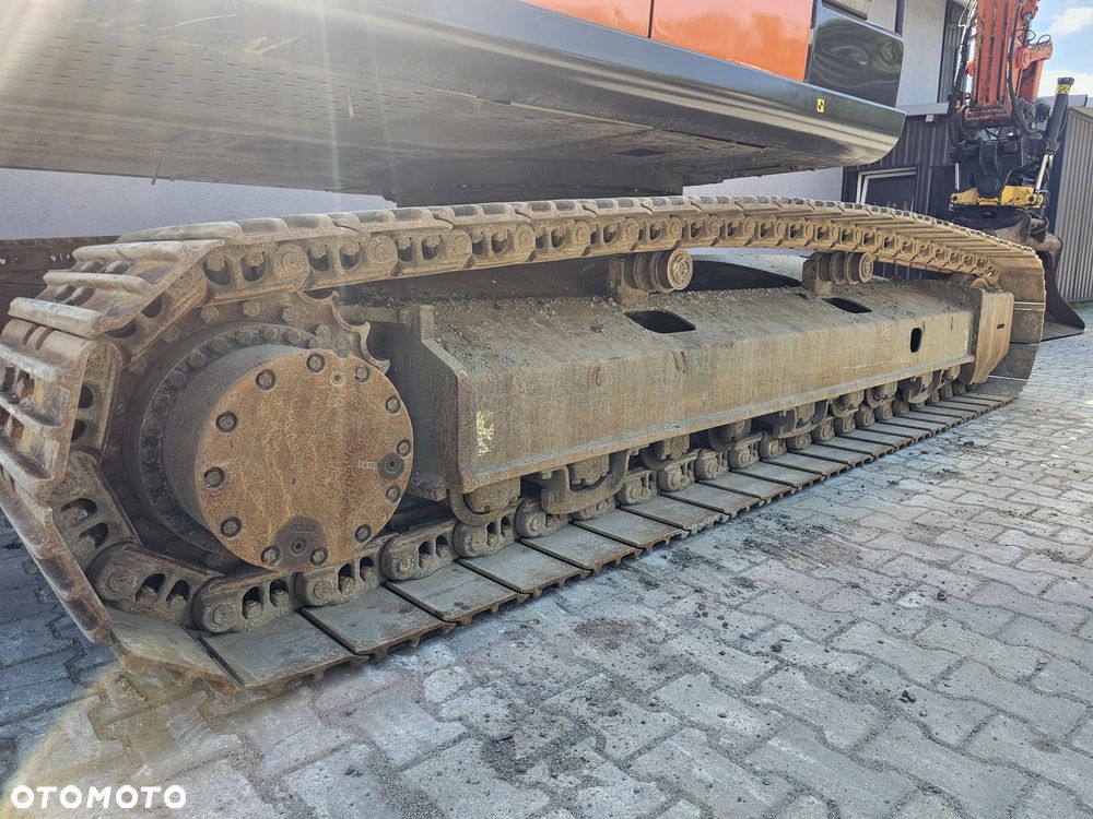 Hitachi ZX250LC-6 - 22