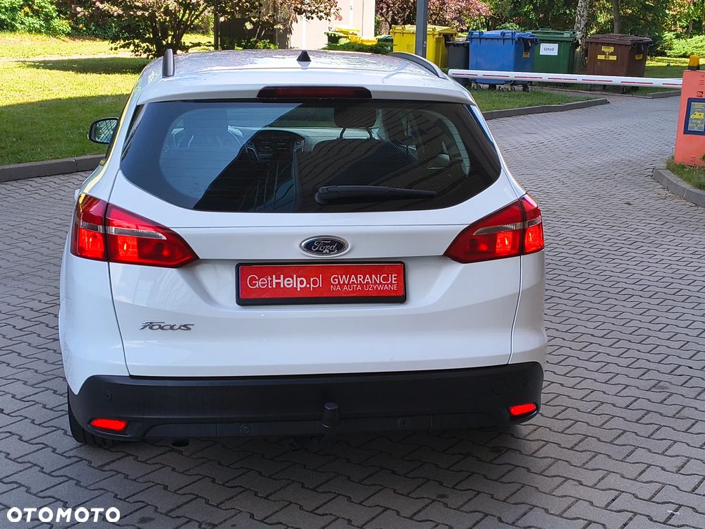 Ford Focus 1.5 TDCi SYNC Edition - 9