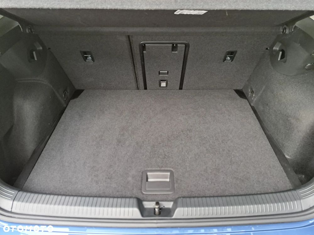 Volkswagen Golf - 15