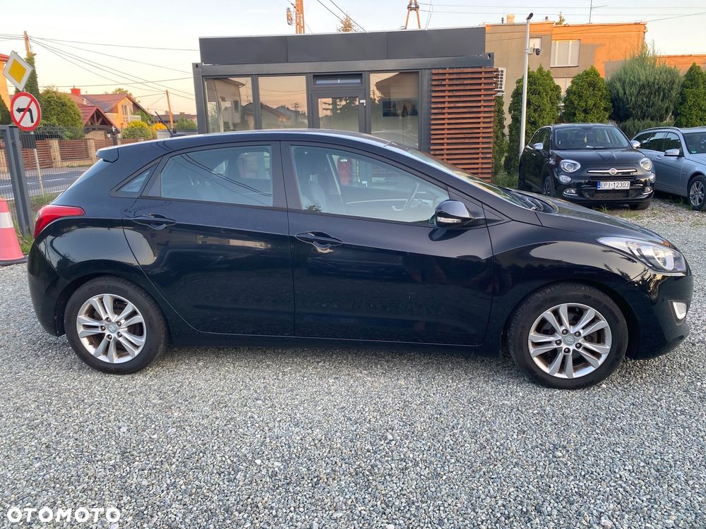 Hyundai i30 1.4 Premium - 16