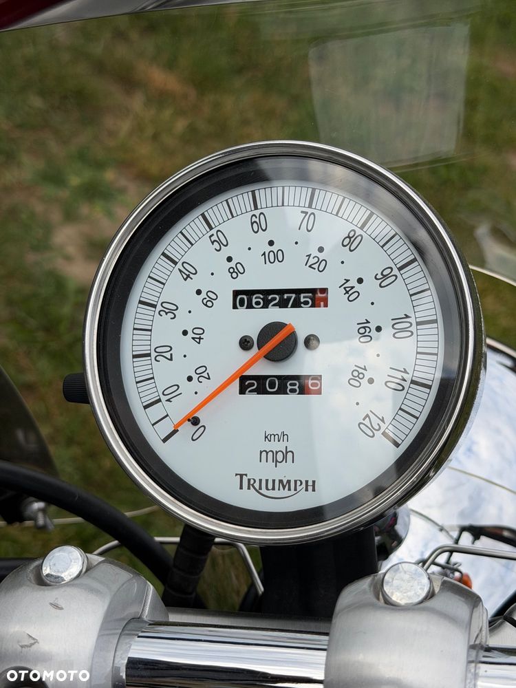 Triumph America - 12