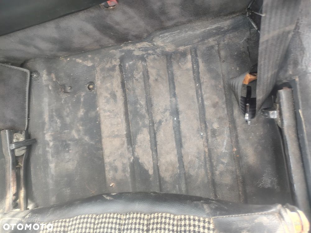 Mercedes-Benz SLC - 6