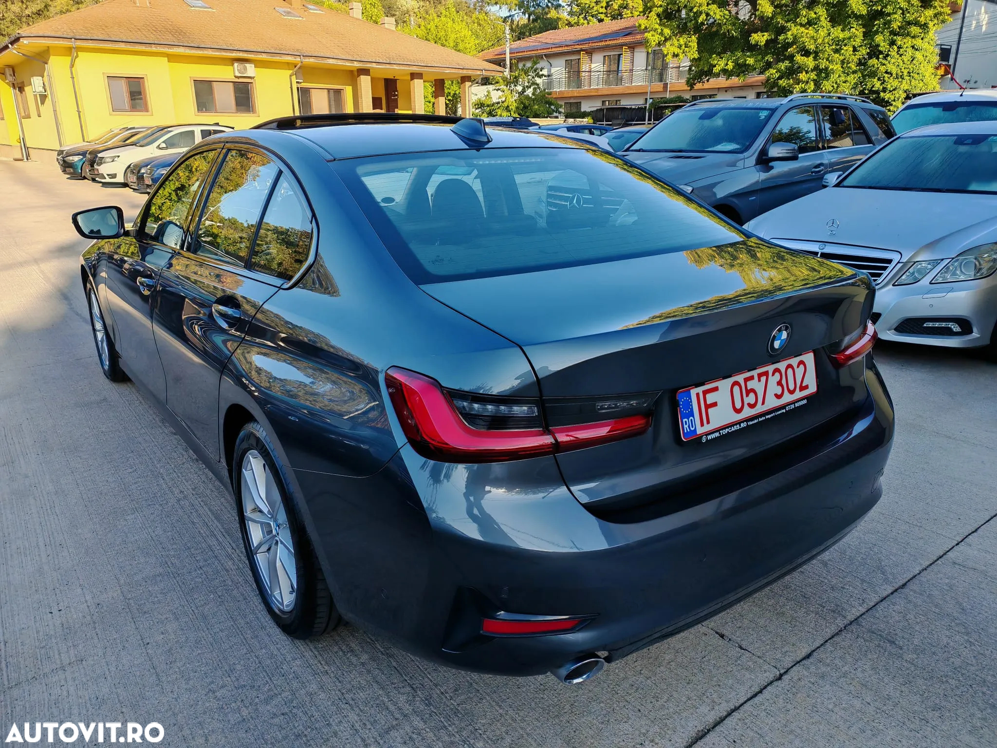 BMW Seria 3 320d Aut. Luxury Line - 4