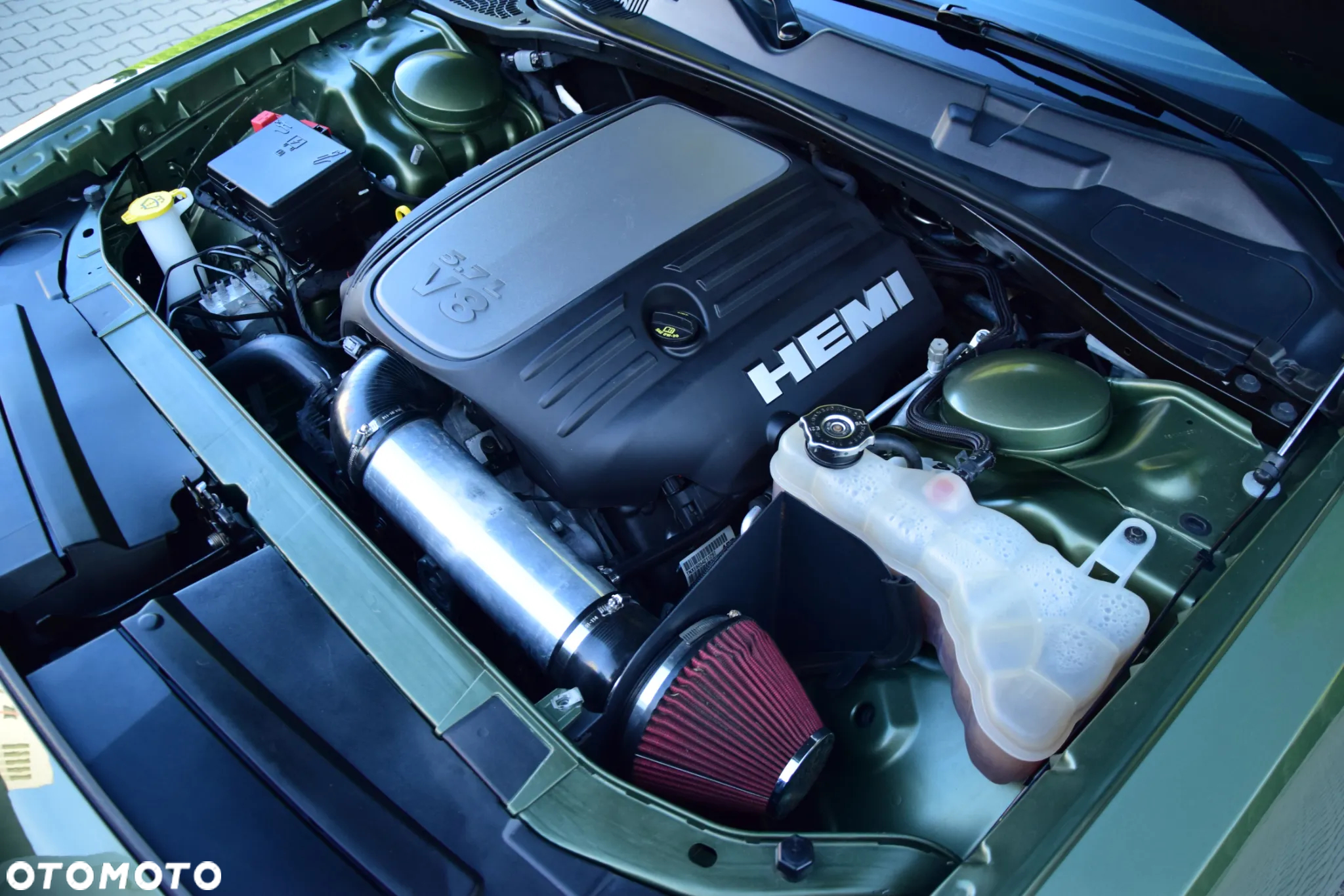 Dodge Challenger 5.7 R/T - 21