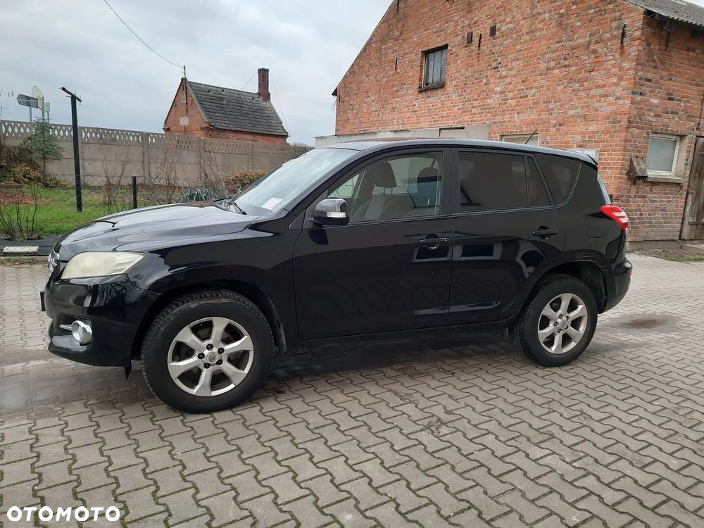 Toyota RAV4 2.2 D-4D 4x2 - 16
