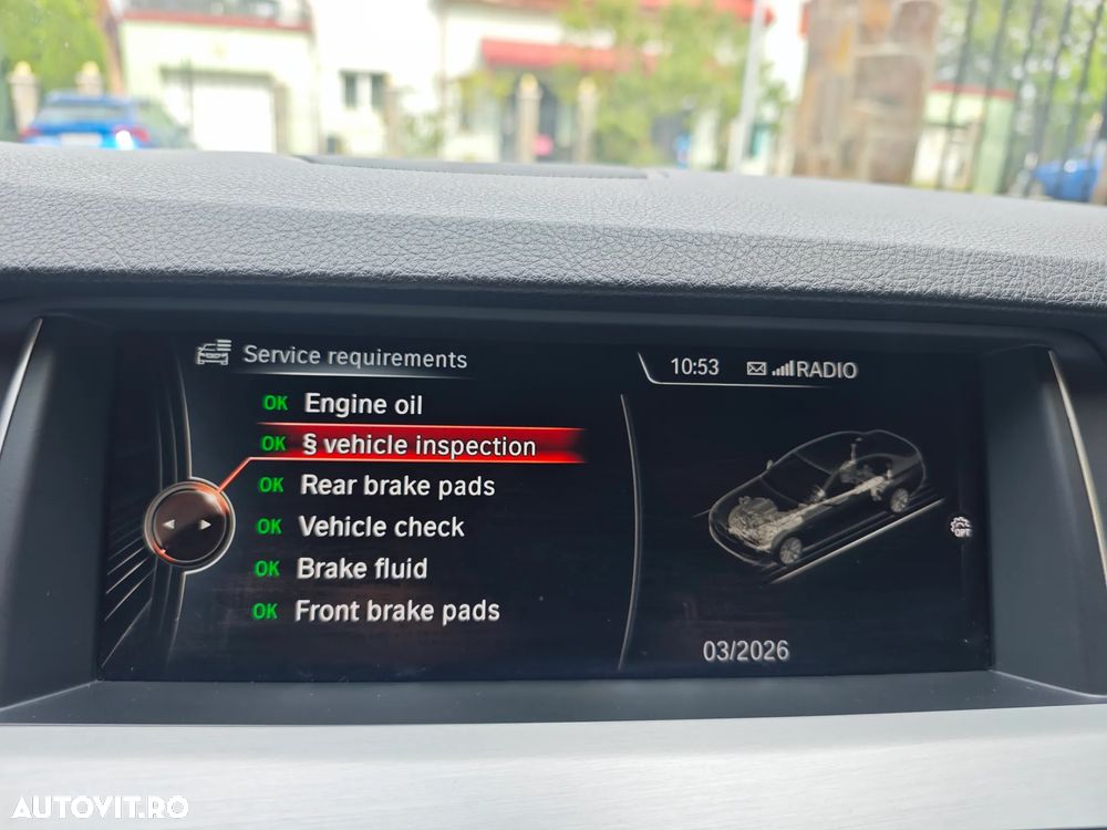 BMW Seria 5 525d xDrive AT - 13