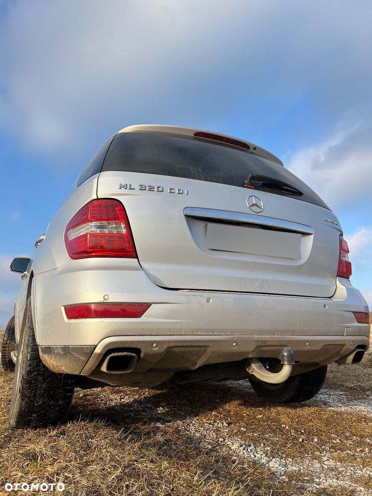 Mercedes-Benz ML 320 CDI 4Matic 7G-TRONIC - 8