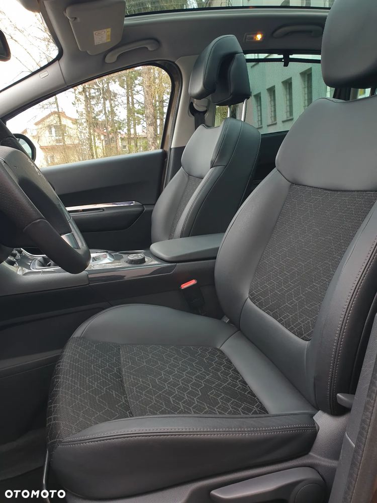Peugeot 3008 HDi 115 Allure - 22