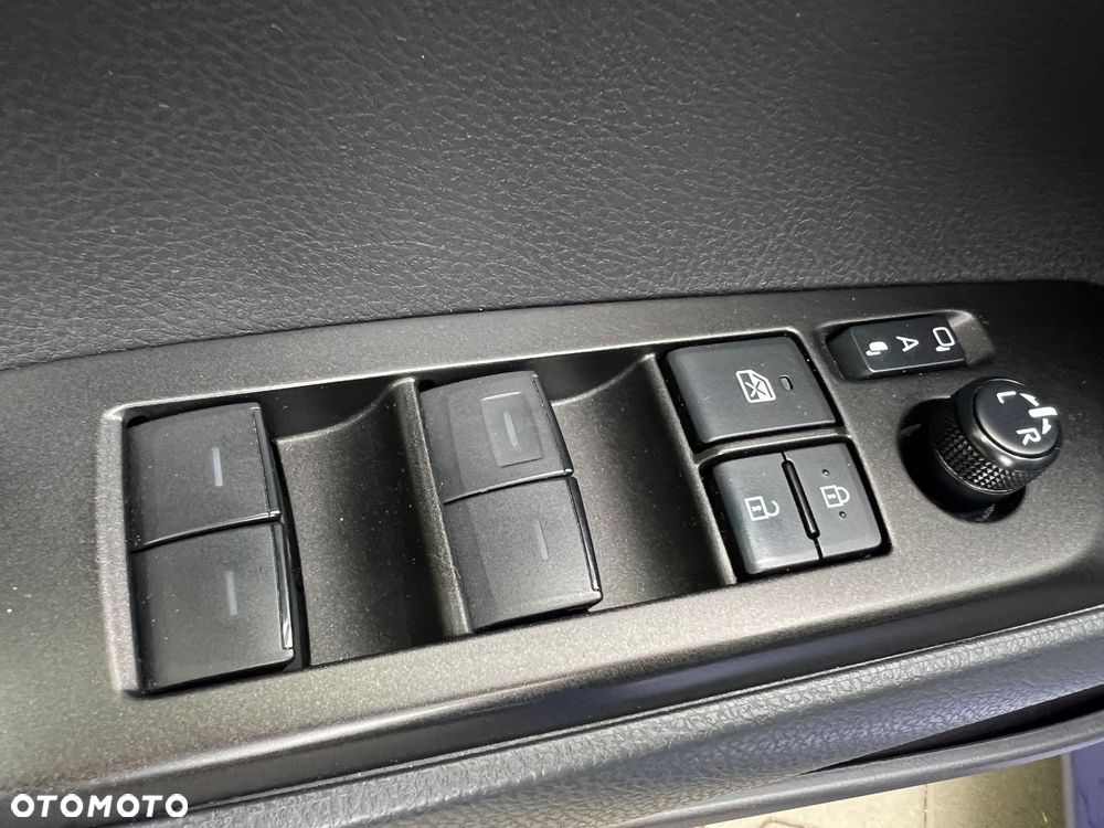 Toyota Camry 2.5 Hybrid Comfort CVT - 15