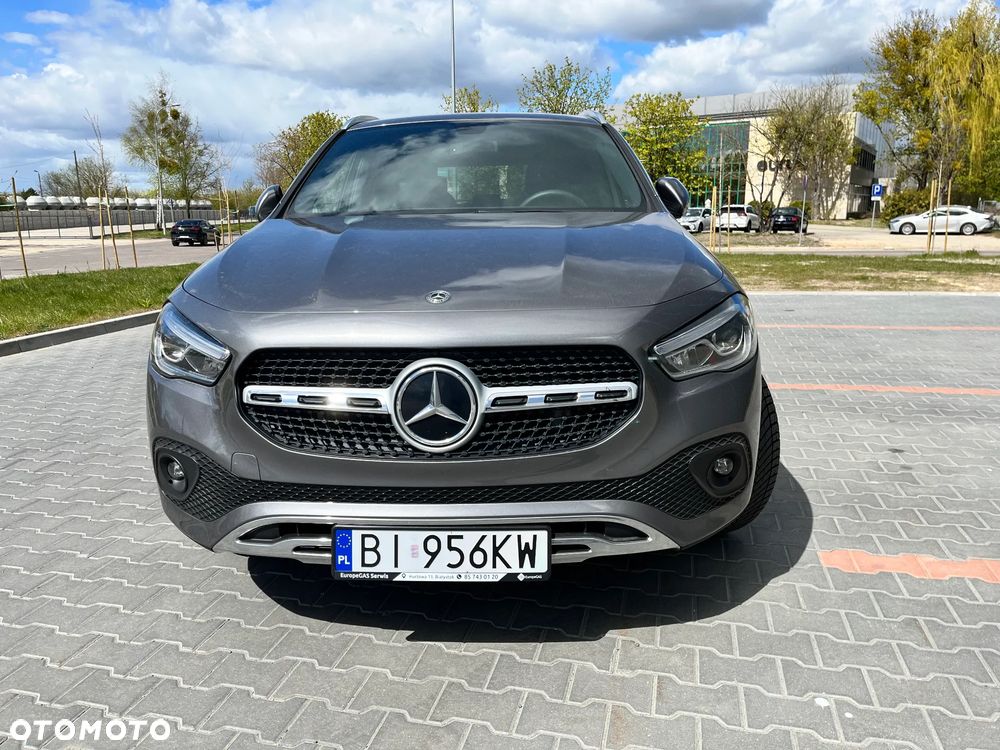 Mercedes-Benz GLA 250 8G-DCT - 10
