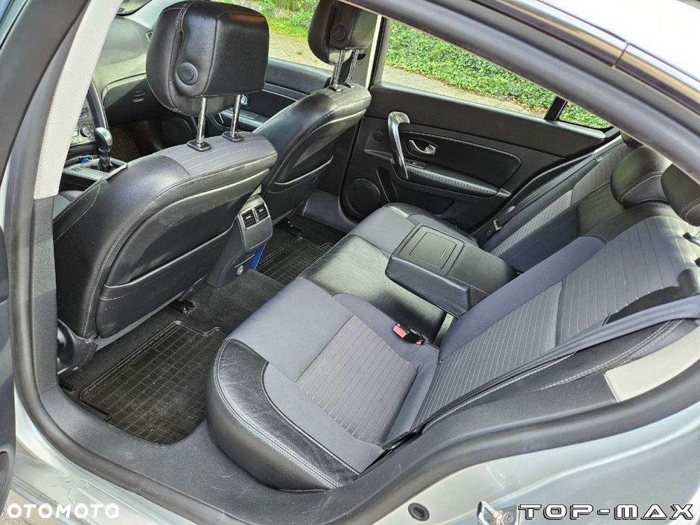 Renault Latitude - 20