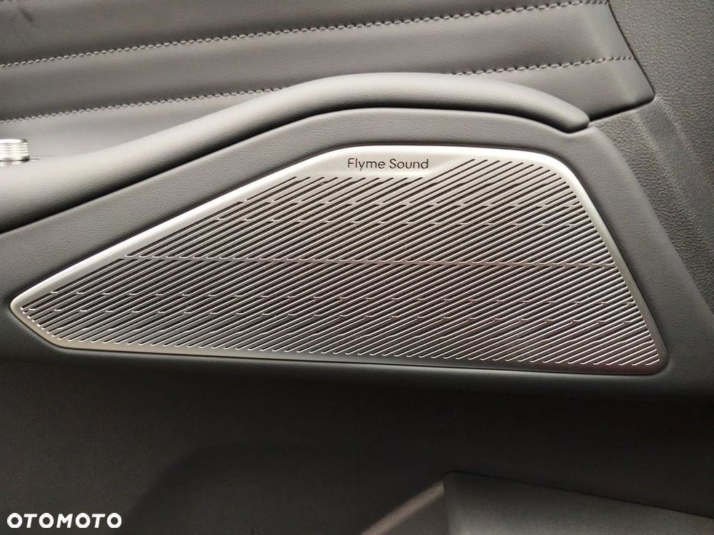Geely Starray EM-i 1.5 PHEV Max - 21