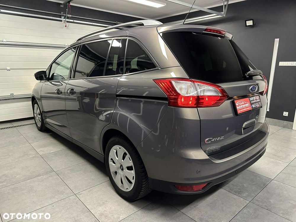 Ford Grand C-MAX - 3