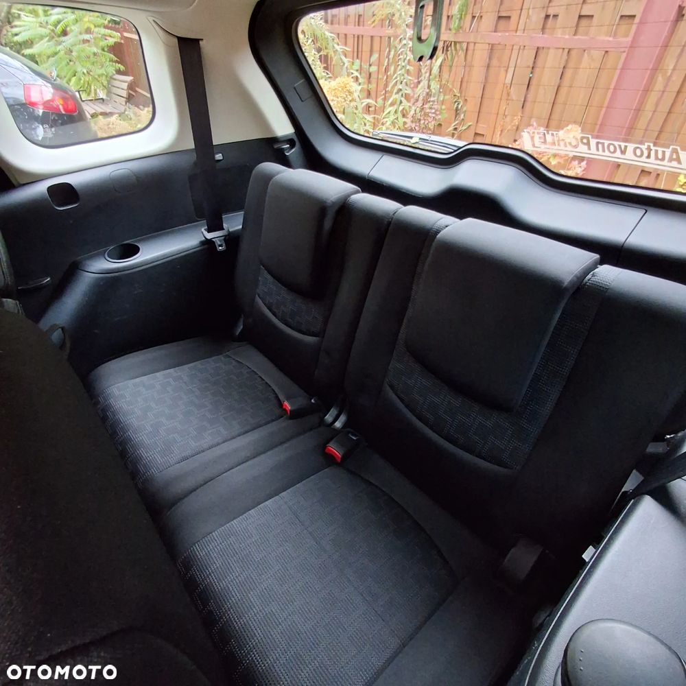Mazda 5 - 24