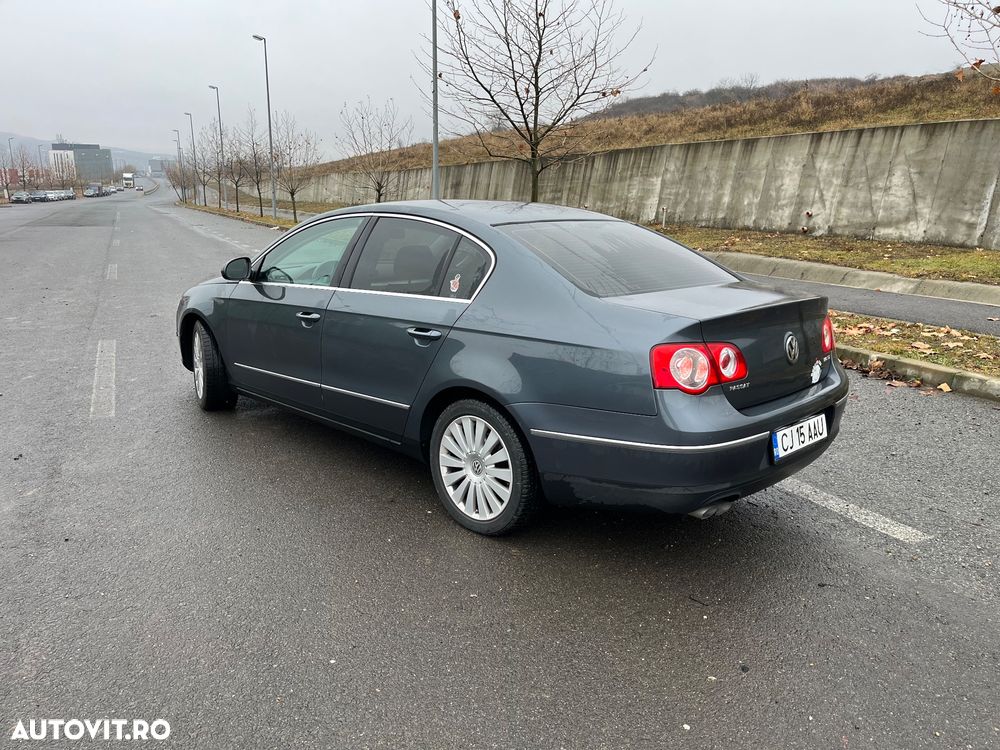 Volkswagen Passat 2.0TDI Comfortline DPF DSG - 2