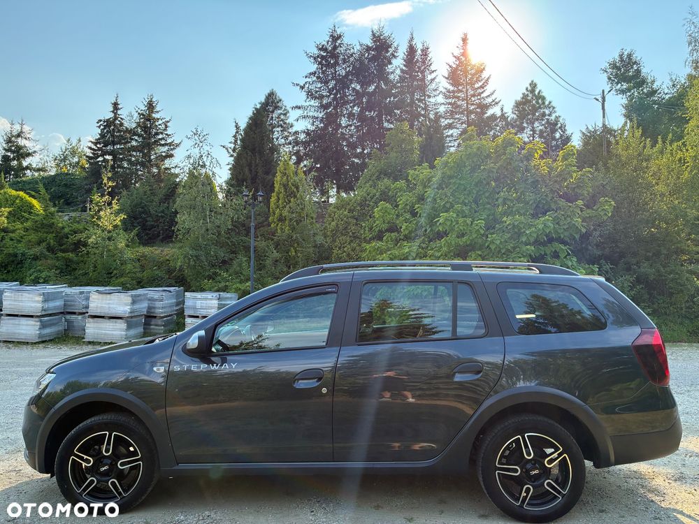 Dacia Logan TCe 90 (S&S) Stepway - 4