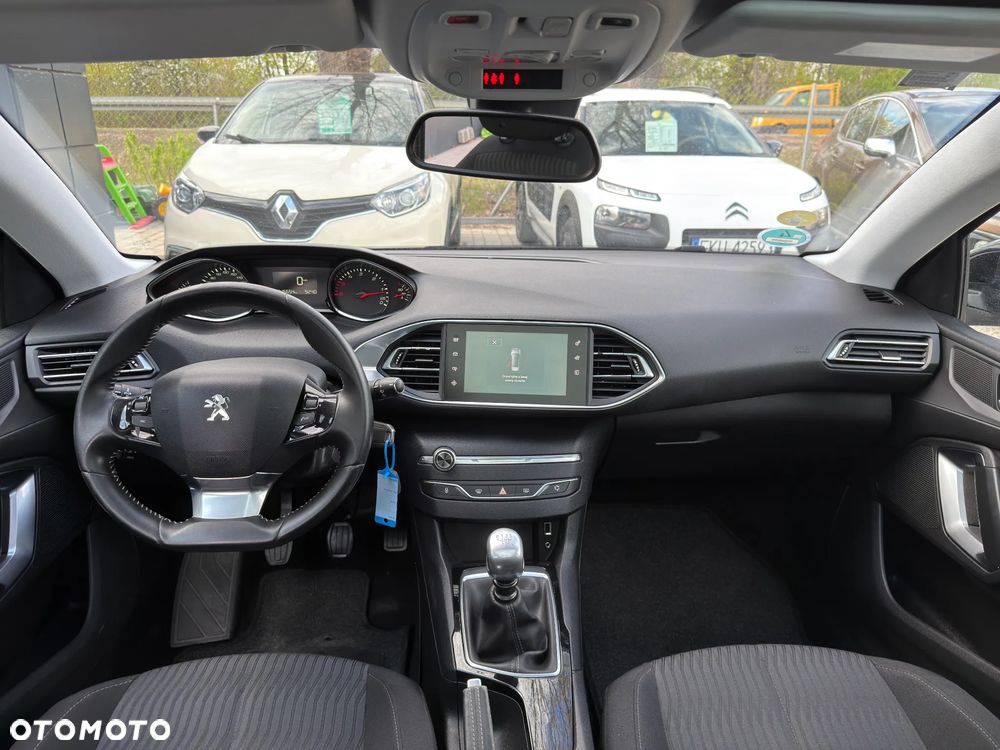 Peugeot 308 1.6 BlueHDi Allure S&S - 8